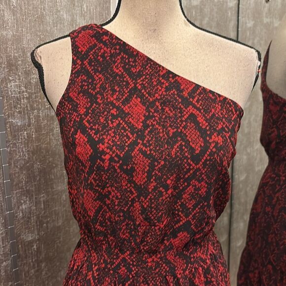 MICHAEL Michael Kors Chic One-Shoulder Red leopard print Dress, US0 - Picture 4 of 10